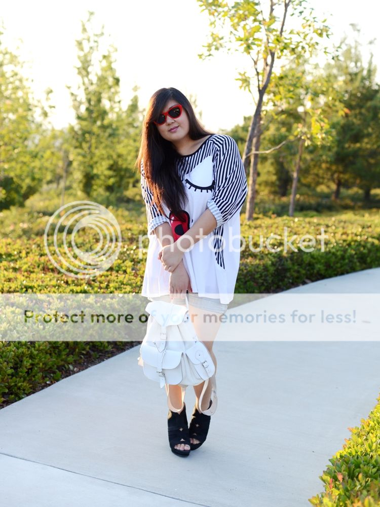 Curvy Girl Chic Plus Size Fashion Blog - ASOS Oversized Face Tee and Shorts