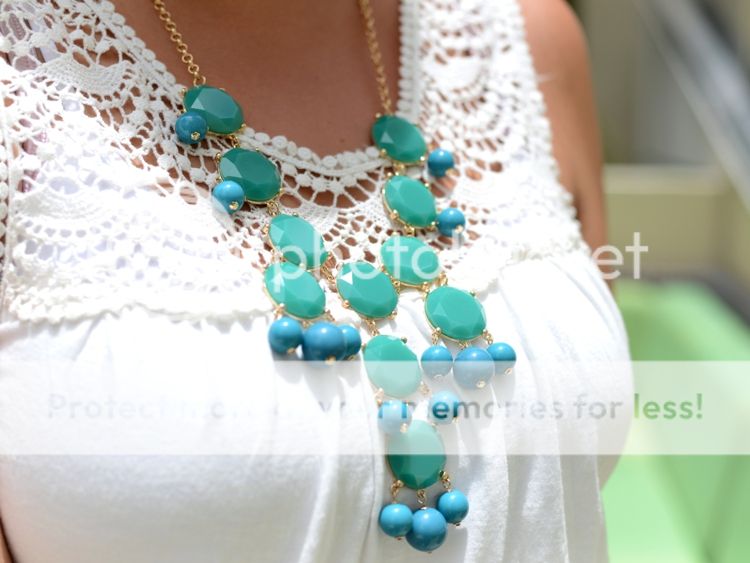 Curvy Girl Chic Plus Size Fashion Blog | Beach Chic with INPINK Necklace