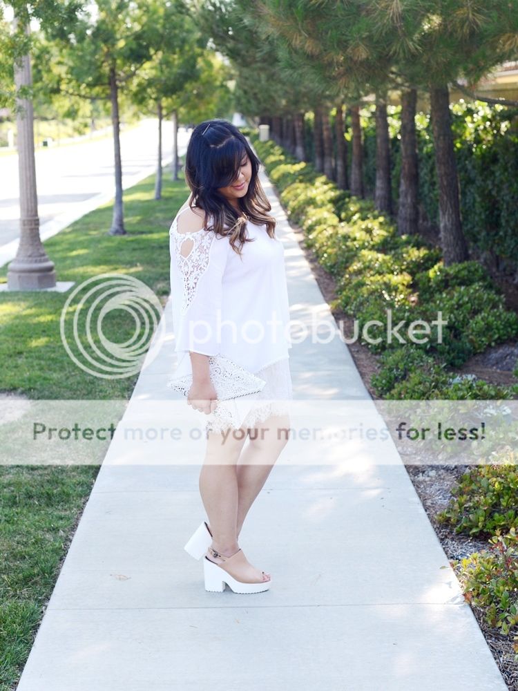 Curvy Girl Chic Plus Size Fashion blog All White Outfit