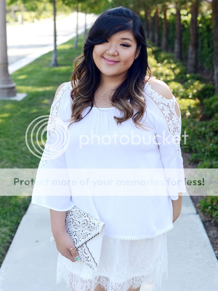 Curvy Girl Chic Plus Size Fashion blog All White Outfit