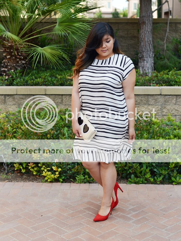 Curvy Girl Chic Plus Size Fashion Blog Striped Eloquii Dress and Kate Spade Clutch