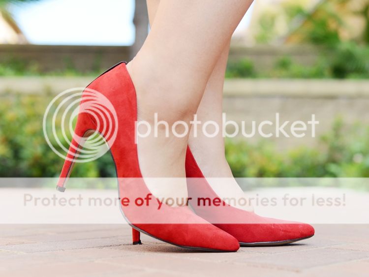 Curvy Girl Chic Plus Size Fashion Blog Striped Izabella Rue Joey Red Pumps