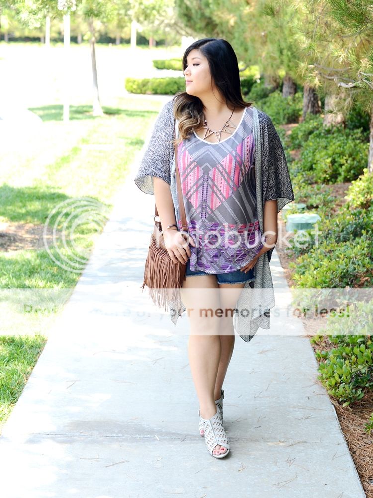 Curvy Girl Chic Target Ava & Viv Tribal Print Outfits Pink Grey Kimono Shorts