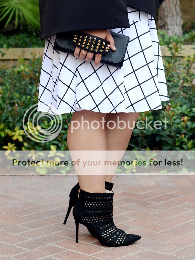 Curvy Girl Chic Plus Size Fashion Blog Monochrome Black and White Outfit Checkered Dress and Cape Blazer