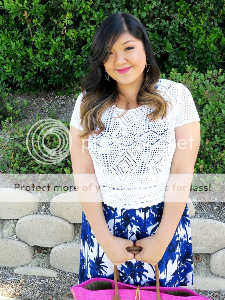 Curvy Girl Chic Plus Size Fashion Blog Karen Kane Gwynnie Bee Palm Print Tank Dress Lilly Pulitzer Target Tote