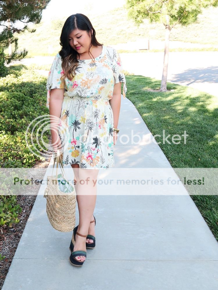 Curvy Girl Chic Plus Size Fashion Blog COREY Dress Gwynnie Bee